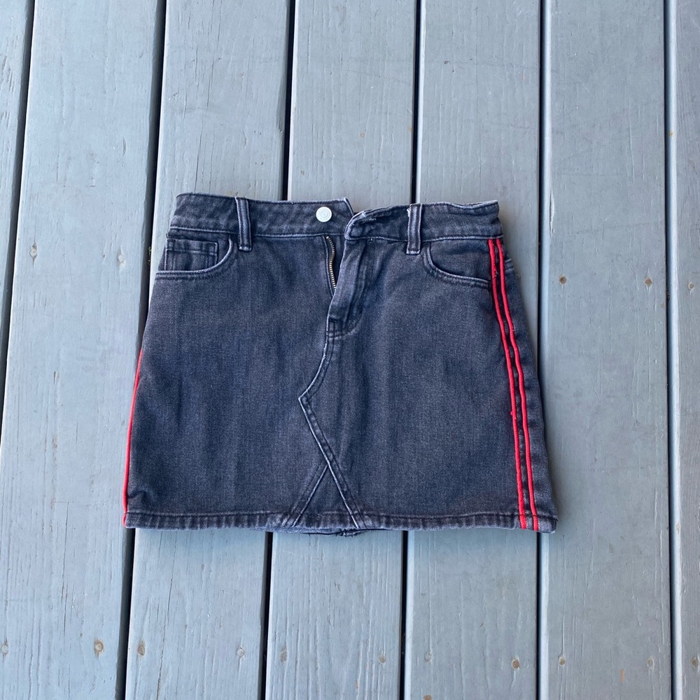 black jean skirt